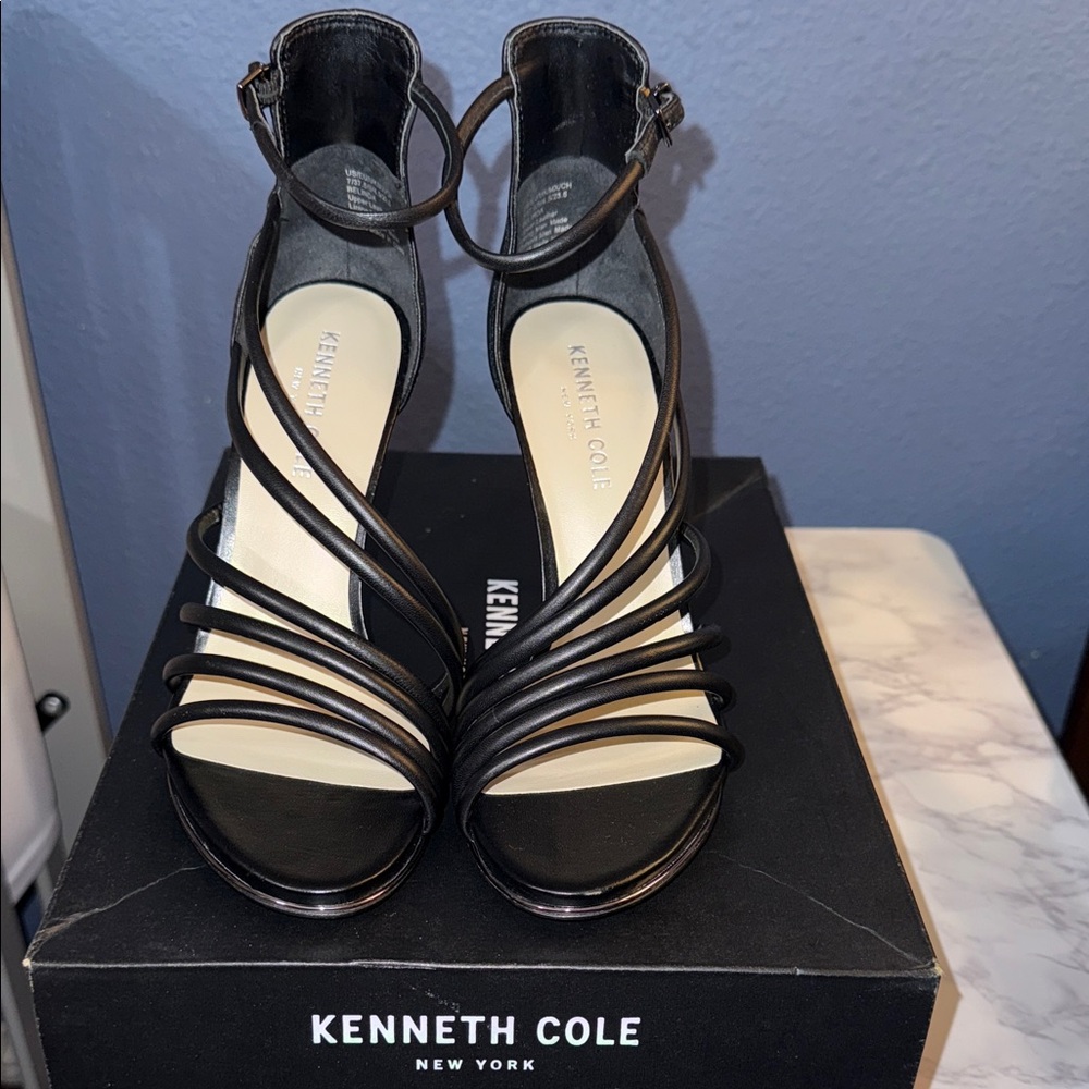 Kenneth Cole Elegant Black Strappy Heels